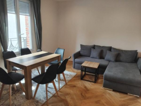 Très bel appartement à Paris et La Défense